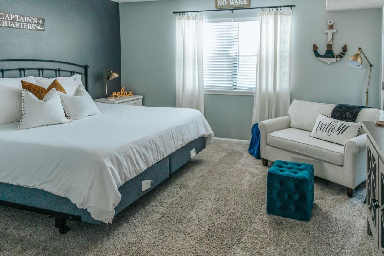 Apartment Updated With Pools And Golf Course! Branson