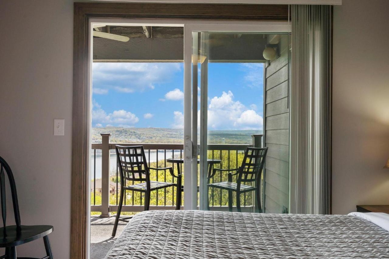 Black Walnut -- 405 Holiday home *