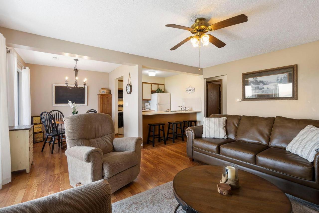 Black Walnut -- 405 Holiday home *