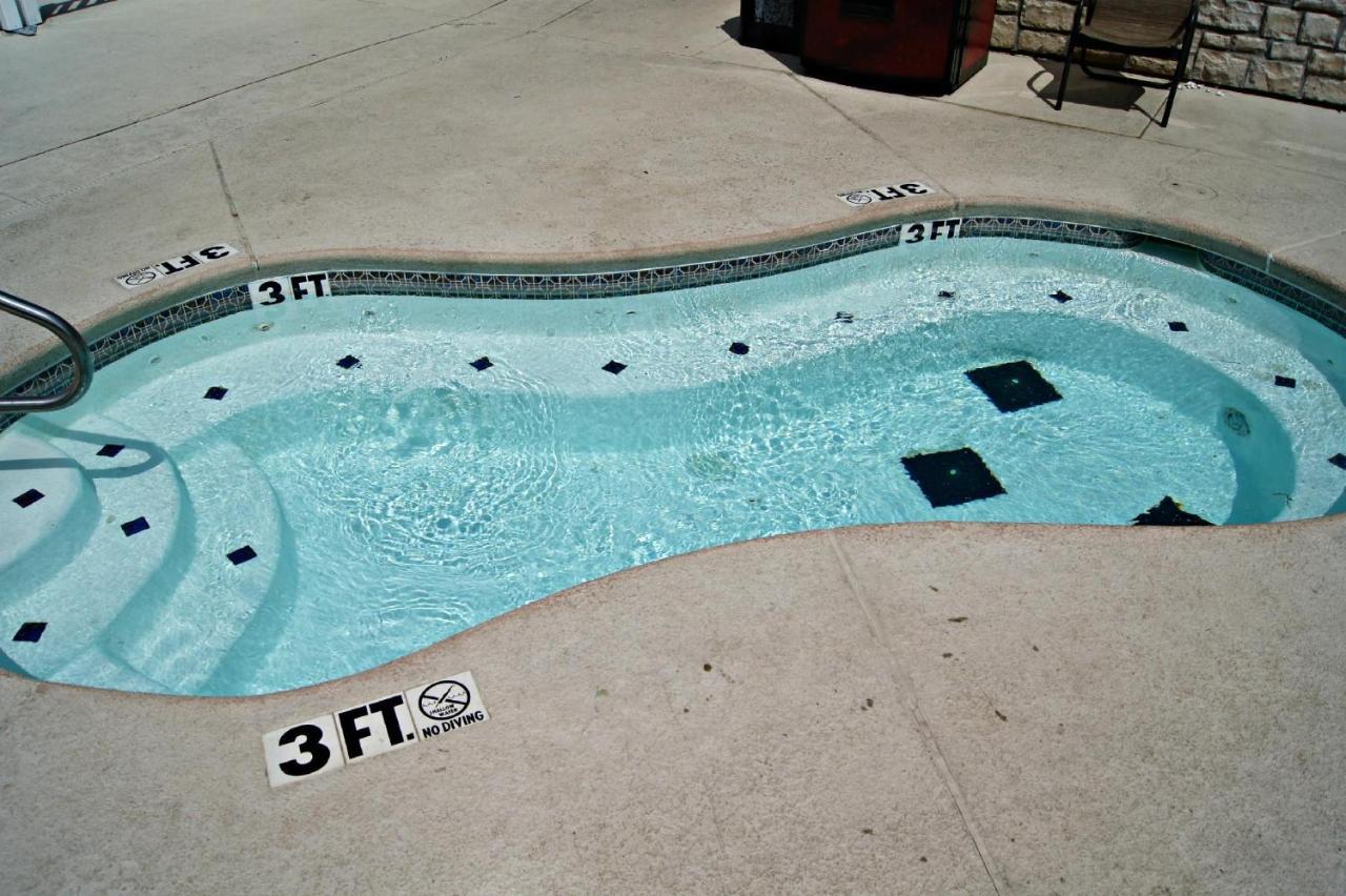 2br Walk-in At Pointe Royale - 2 Pools - Free Tickets Included - Pr50-4 Holiday home Branson