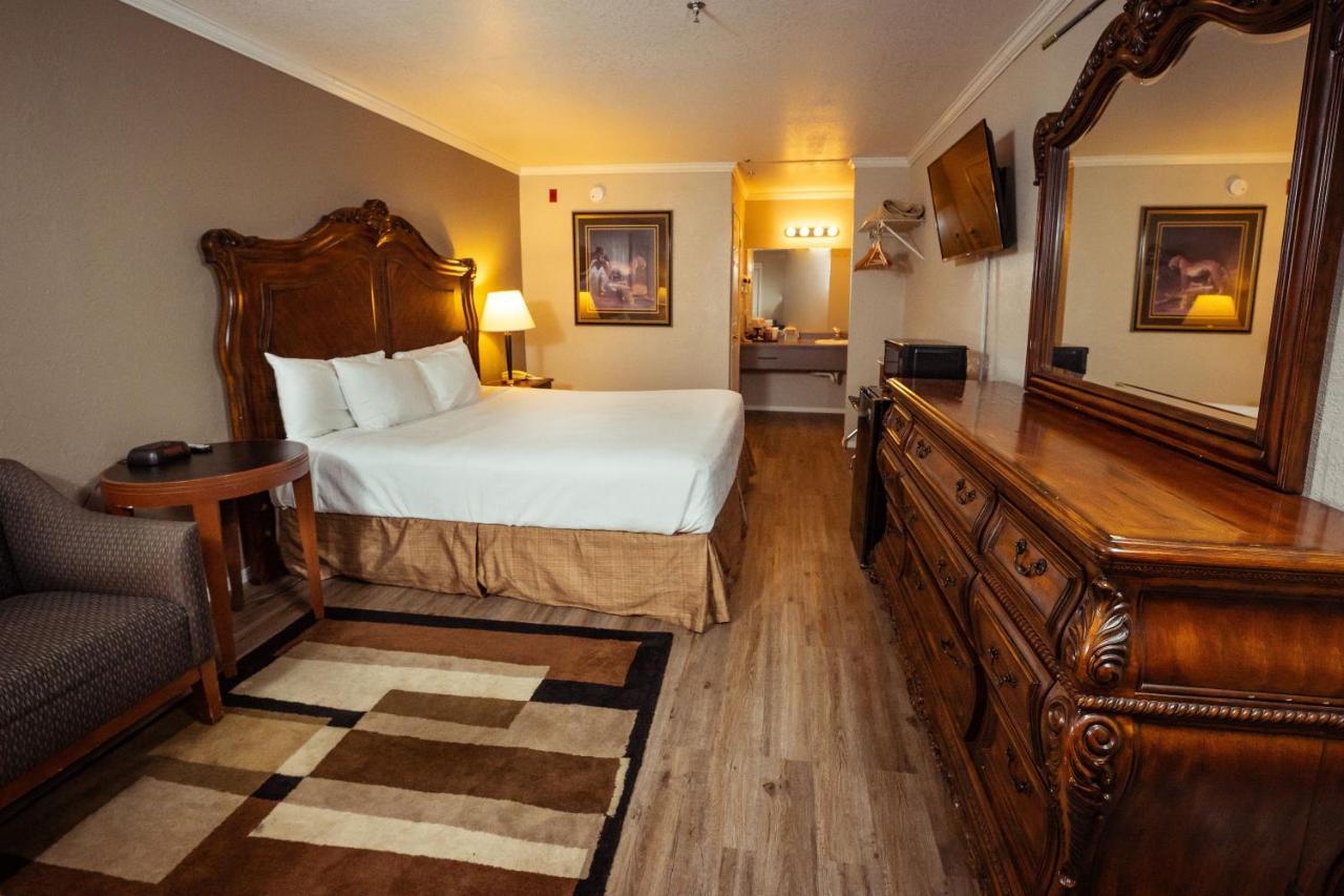 King Apartment *