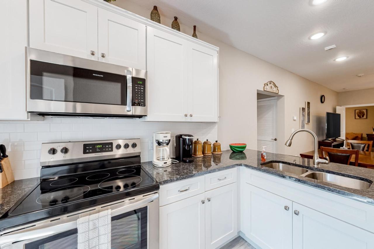 Apartment Vinyards Terrace 3112 S Vineyards Terrace 1 *