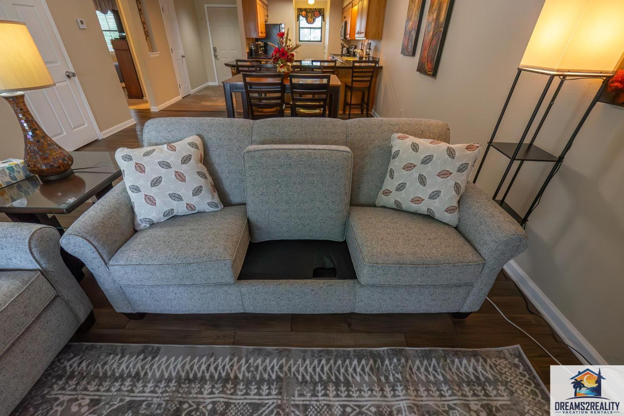 2br - 2 Pools - Close To The Strip - Free Tickets Included - Fha-27 Holiday home