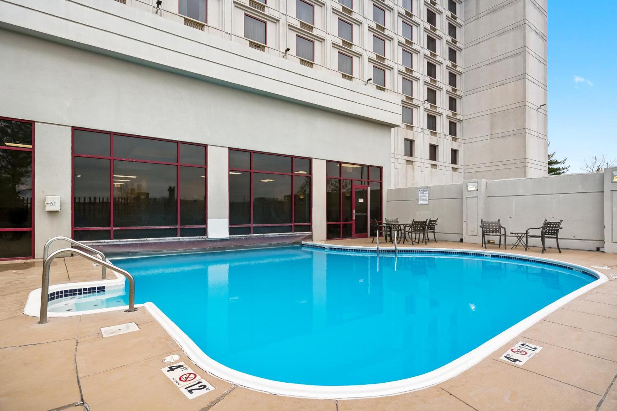 Hotel Thousand Hills