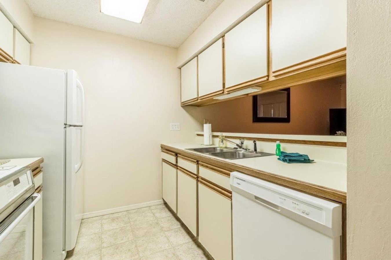 At Pointe Royale With Indoor Pool And Hot Tub Walking Distance To Clubhouse Apartment *