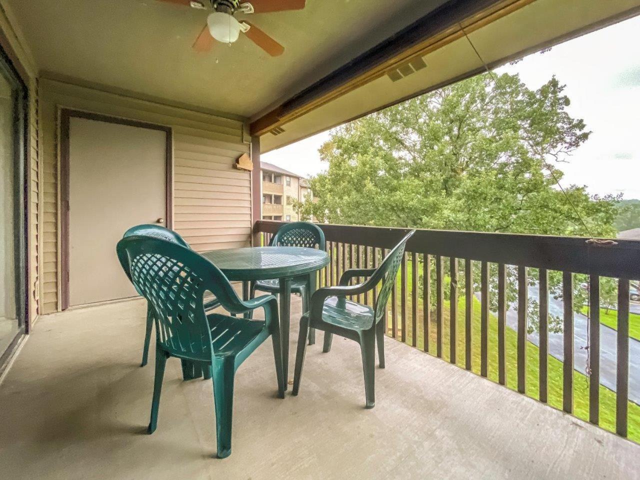 Apartment At Pointe Royale With Indoor Pool And Hot Tub Walking Distance To Clubhouse Branson