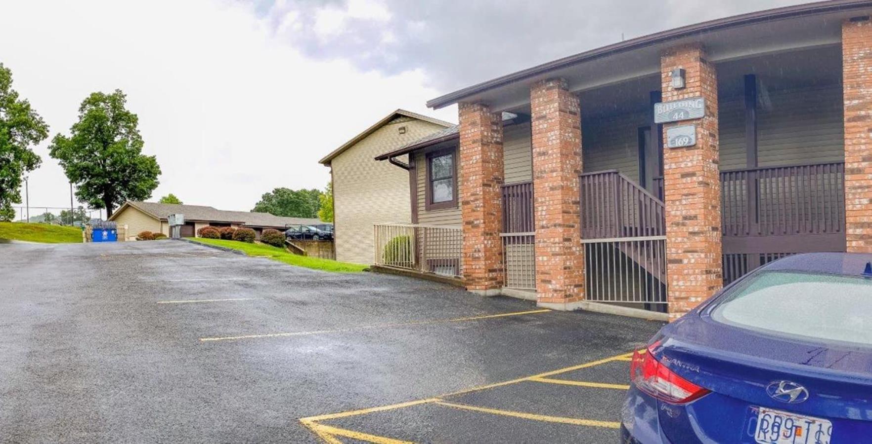 At Pointe Royale With Indoor Pool And Hot Tub Walking Distance To Clubhouse *