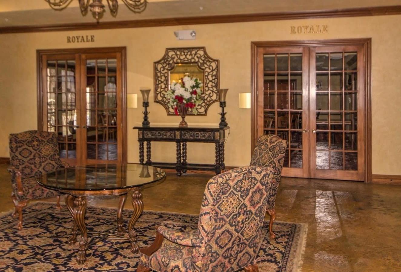 Apartment At Pointe Royale With Indoor Pool And Hot Tub Walking Distance To Clubhouse Branson