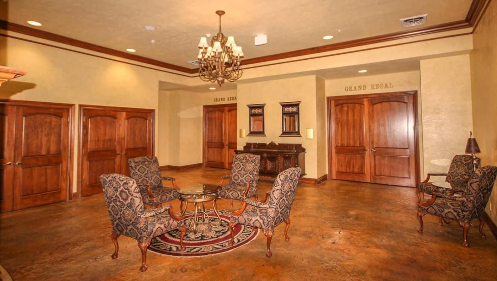 At Pointe Royale With Indoor Pool And Hot Tub Walking Distance To Clubhouse