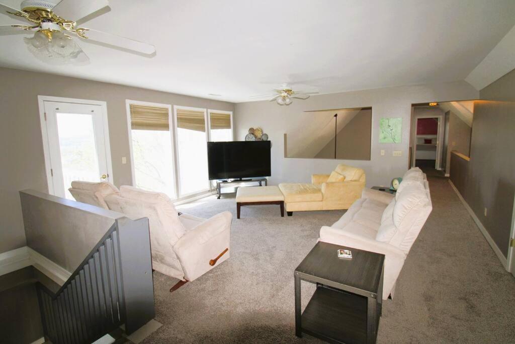 Holiday home Hummingbird Hideaway Branson