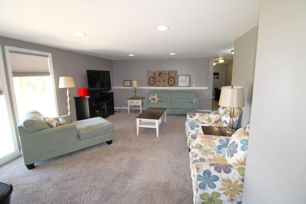 Hummingbird Hideaway * Branson