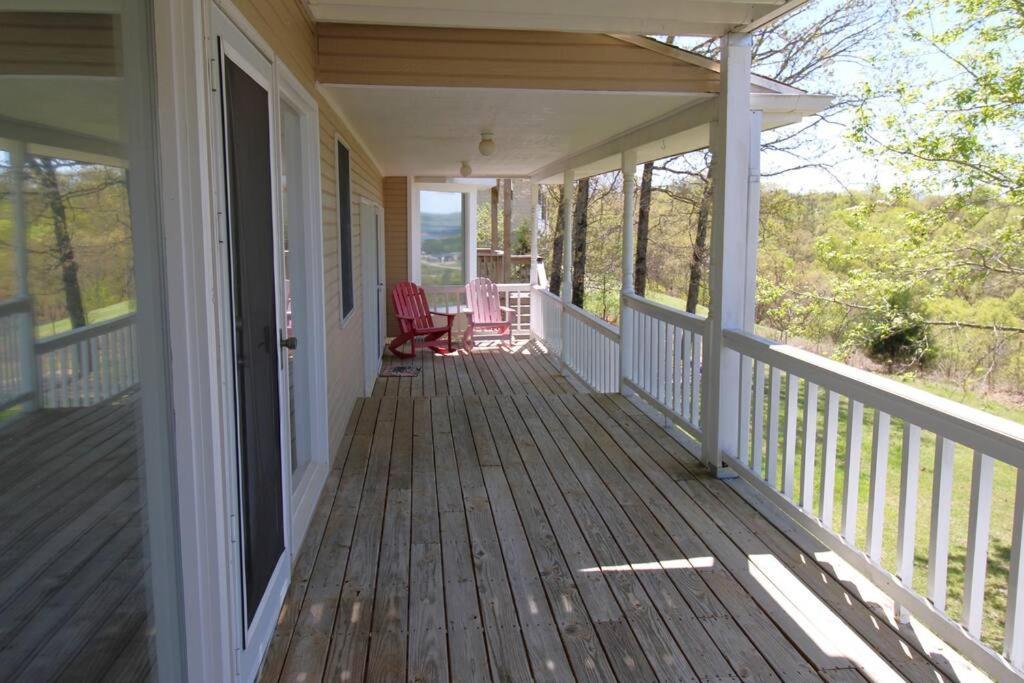 Hummingbird Hideaway Holiday home Branson