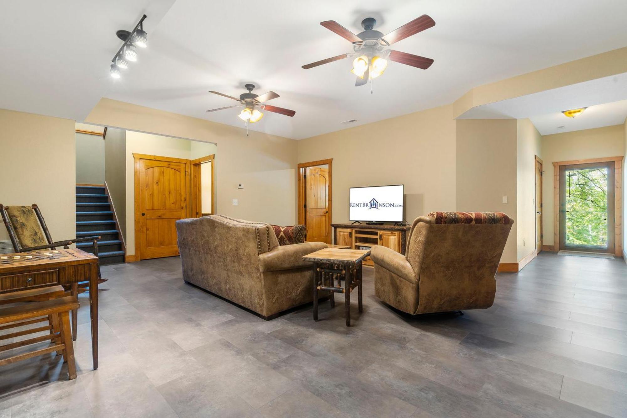 Taneycomo Upgraded Luxurious, Free Daily Fun, Adirondack Lodge, Beautiful Views! Free Sdc Tickets