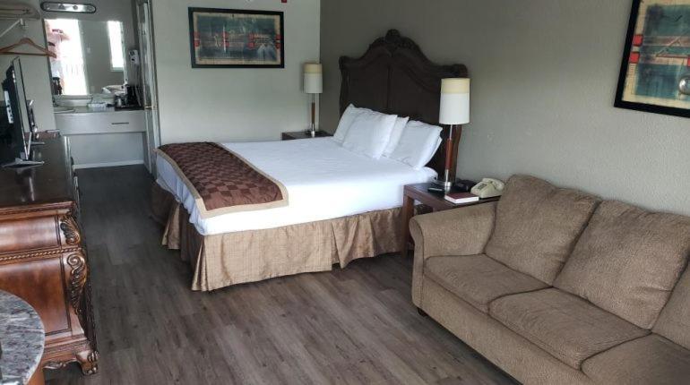 King Hotel 2*