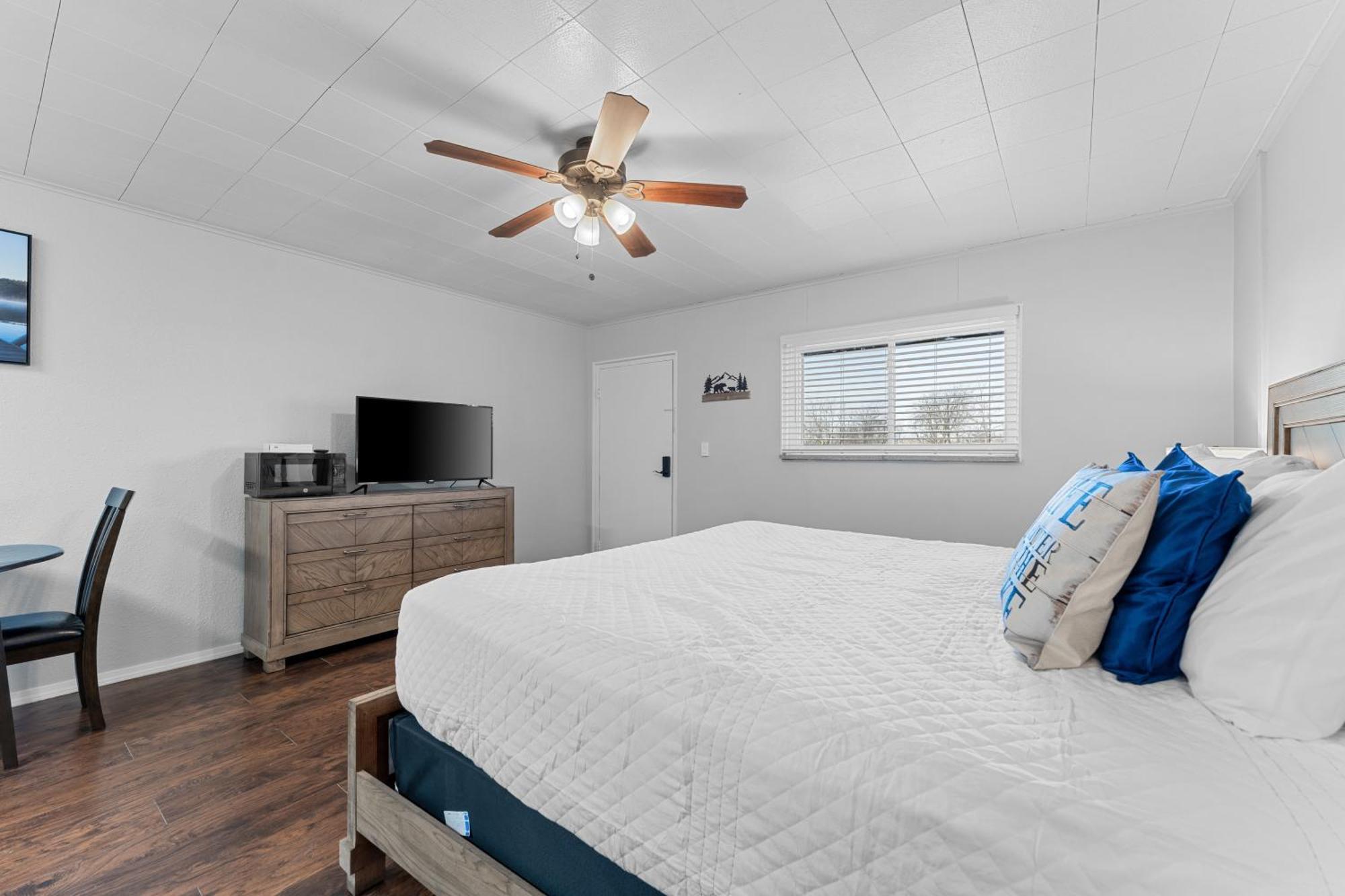 Sc11-silver Cove 11 * Branson