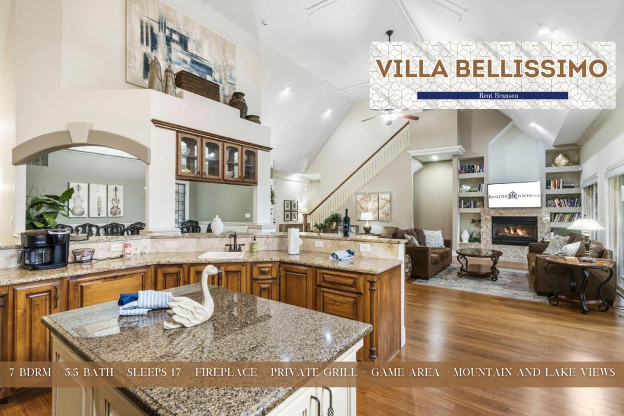 Holiday home Townhouse W Tree & Views-billiards-air Hockey-free Tix-pvt Hot Tub-basketball-garage