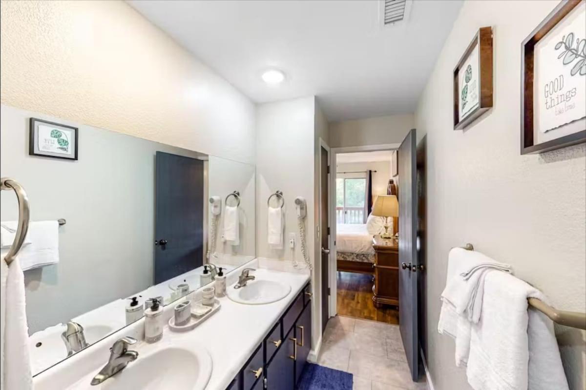 Spring Break Special! By Sdc, No Stairs, Lake, 21-3 Apartment *