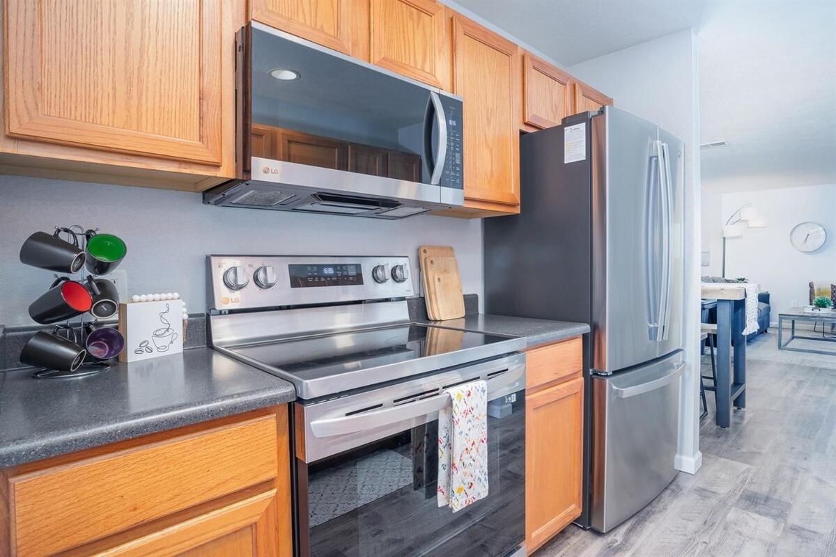 Spring Break Special! Between Strip & Sdc, 2901-5 Apartment Branson