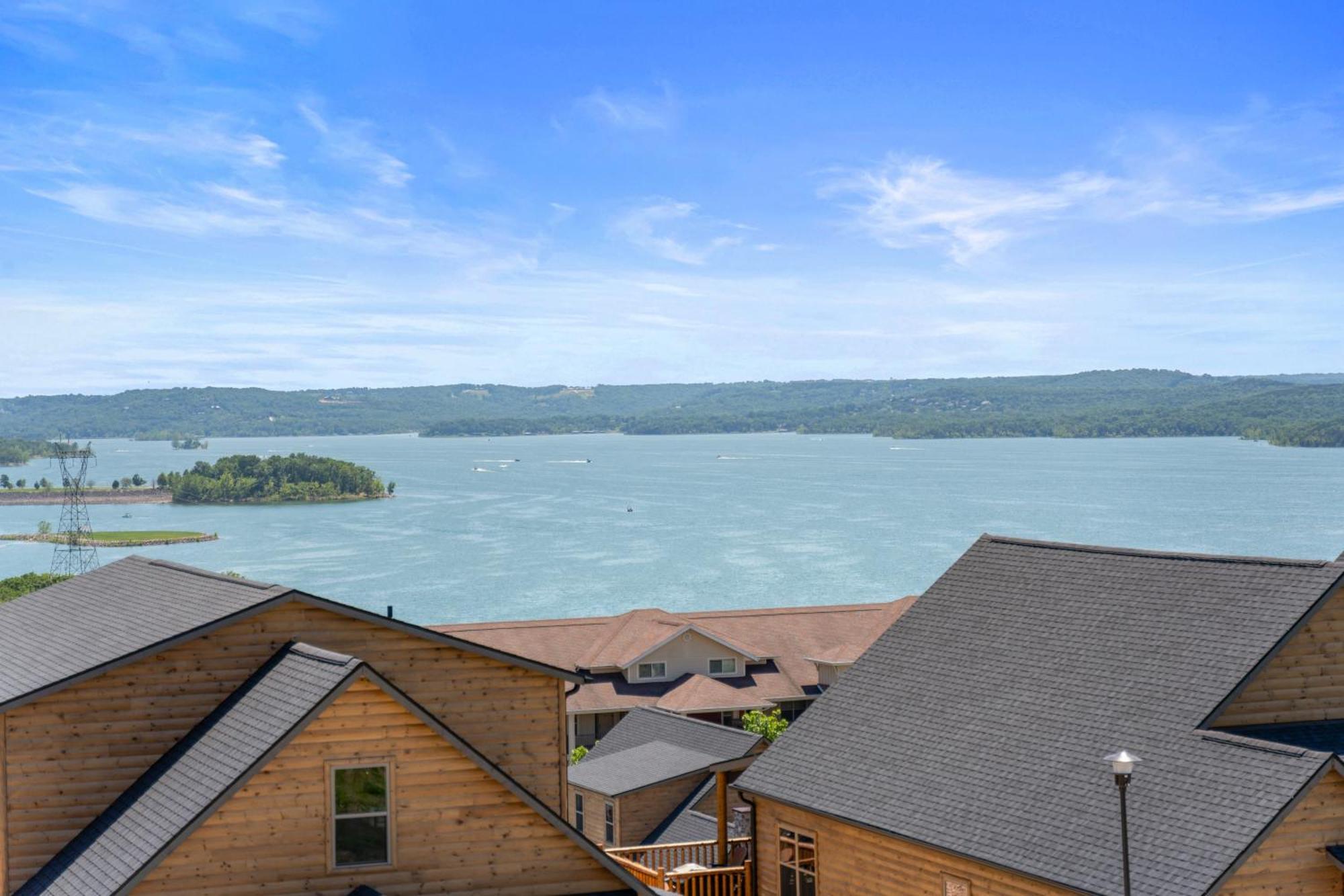 Holiday home Summertime Shores - 137 Branson