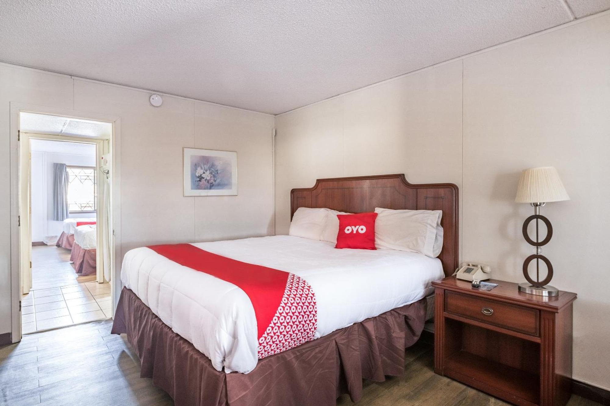 Hotel Oyo Windmill Branson
