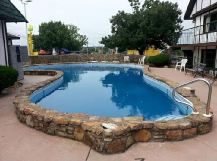 Hotel Oyo Windmill Branson
