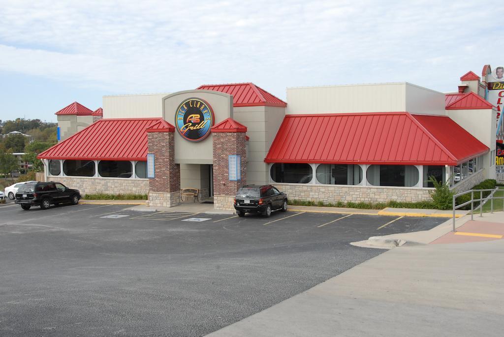 Ramada And Hotel 2*