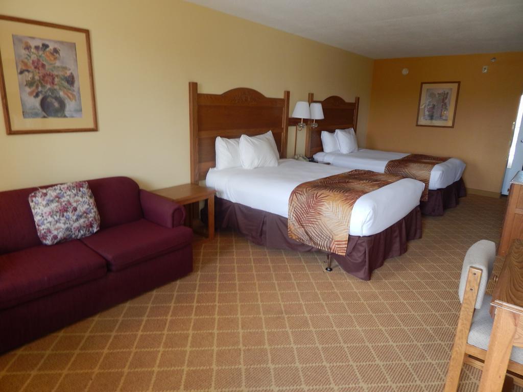 Hotel Ramada And