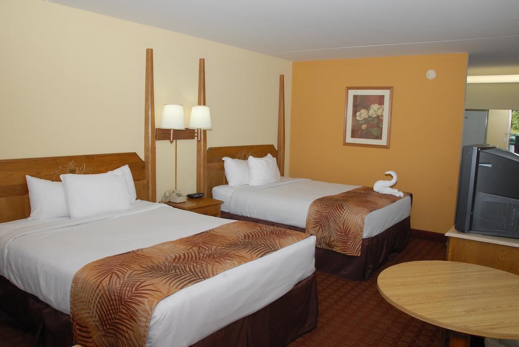 Hotel Ramada And