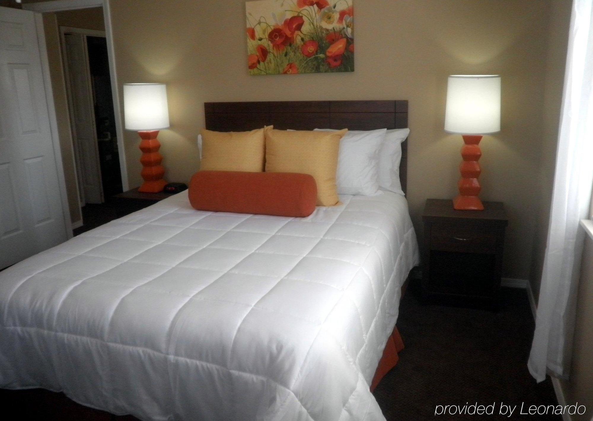 Surrey's Carriage Place 3*