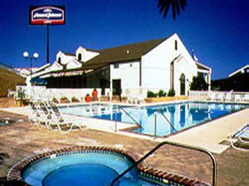 Angel - By The Strip Hotel Branson