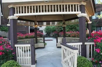 Hotel Of The Ozarks 3*