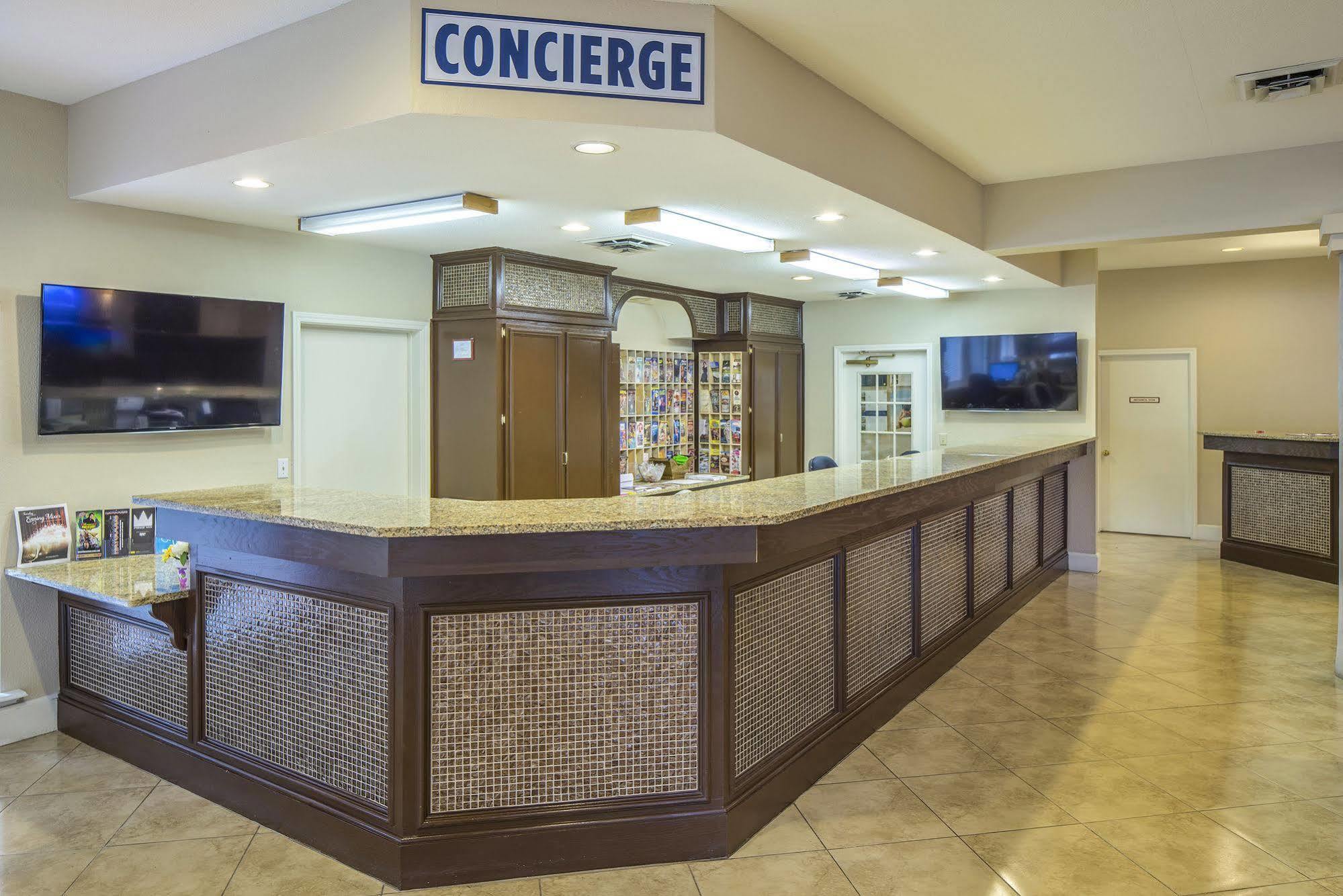 The At Fall Creek 3* Branson