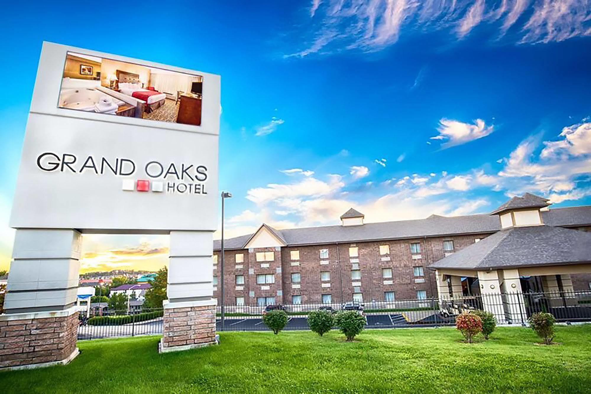 Grand Oaks 3*