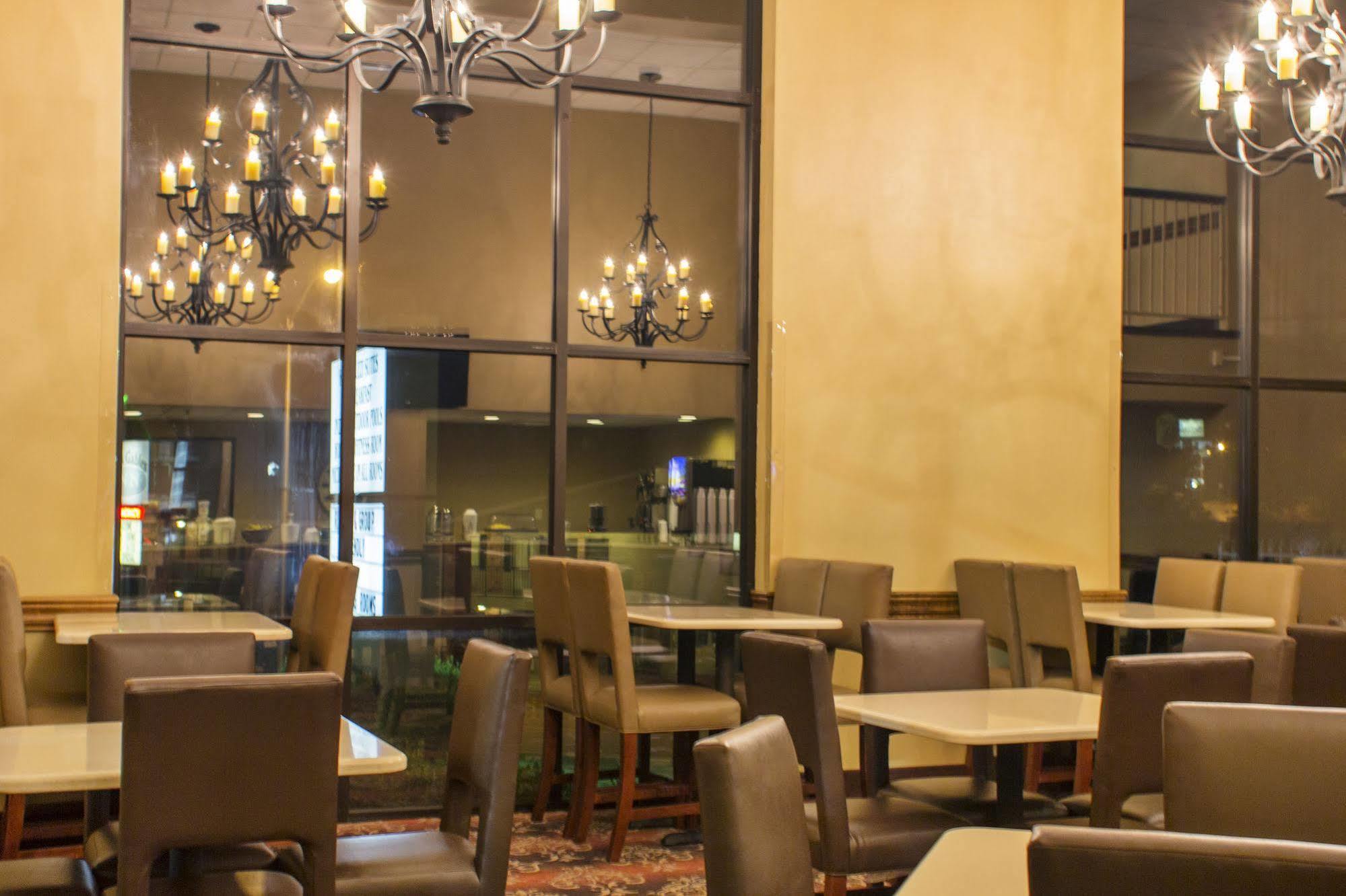 Grand Oaks Branson