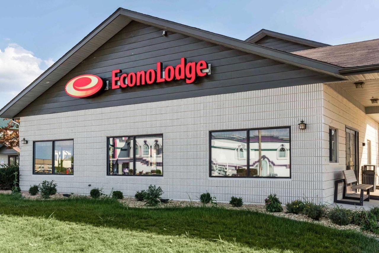Econo & Shepherd Of The Hills Expy Hotel Branson