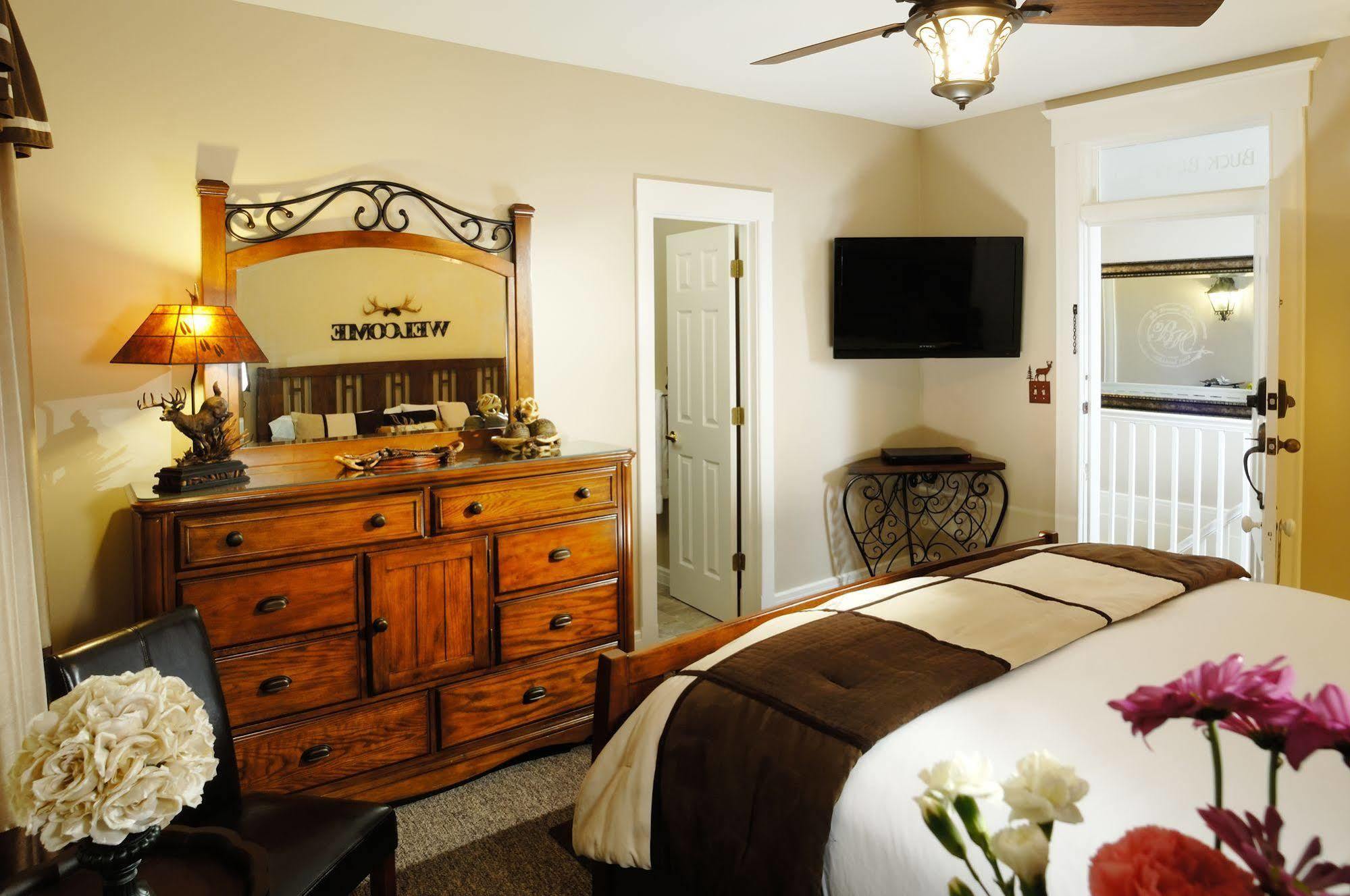 Hotel The 3*