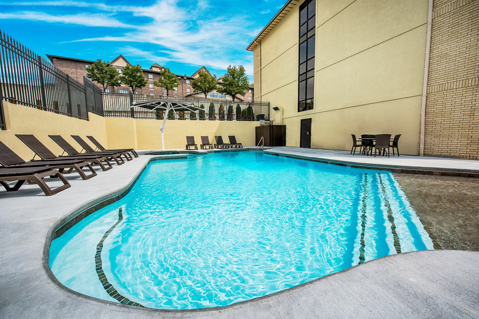 Grand Oaks Hotel 3*