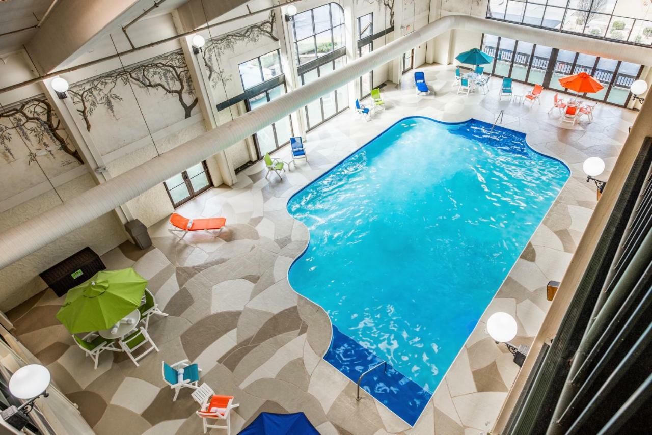 Hotel Of The Ozarks 3*