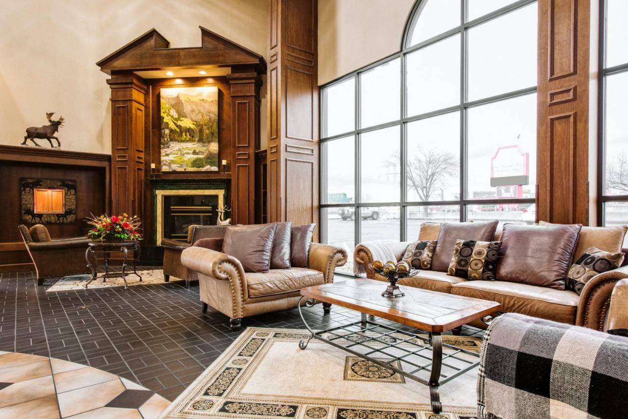 Of The Ozarks Hotel