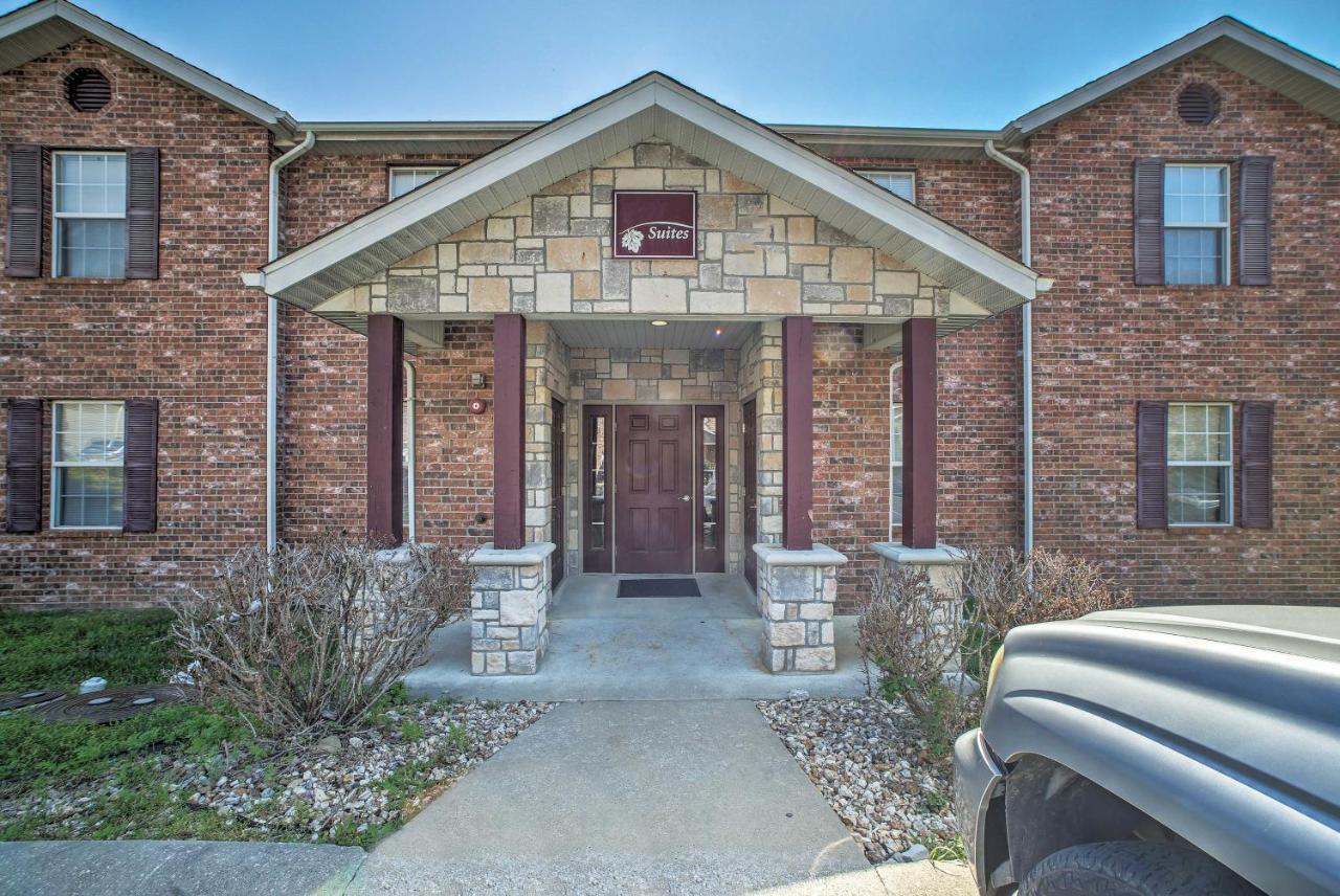 Cozy With Pool Access In The Heart Of Branson! * Branson