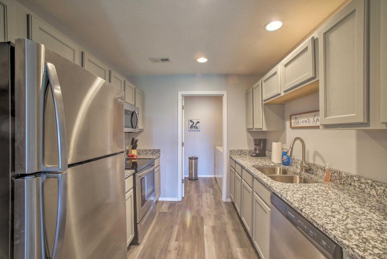 Apartment Cozy With Pool Access In The Heart Of Branson! *