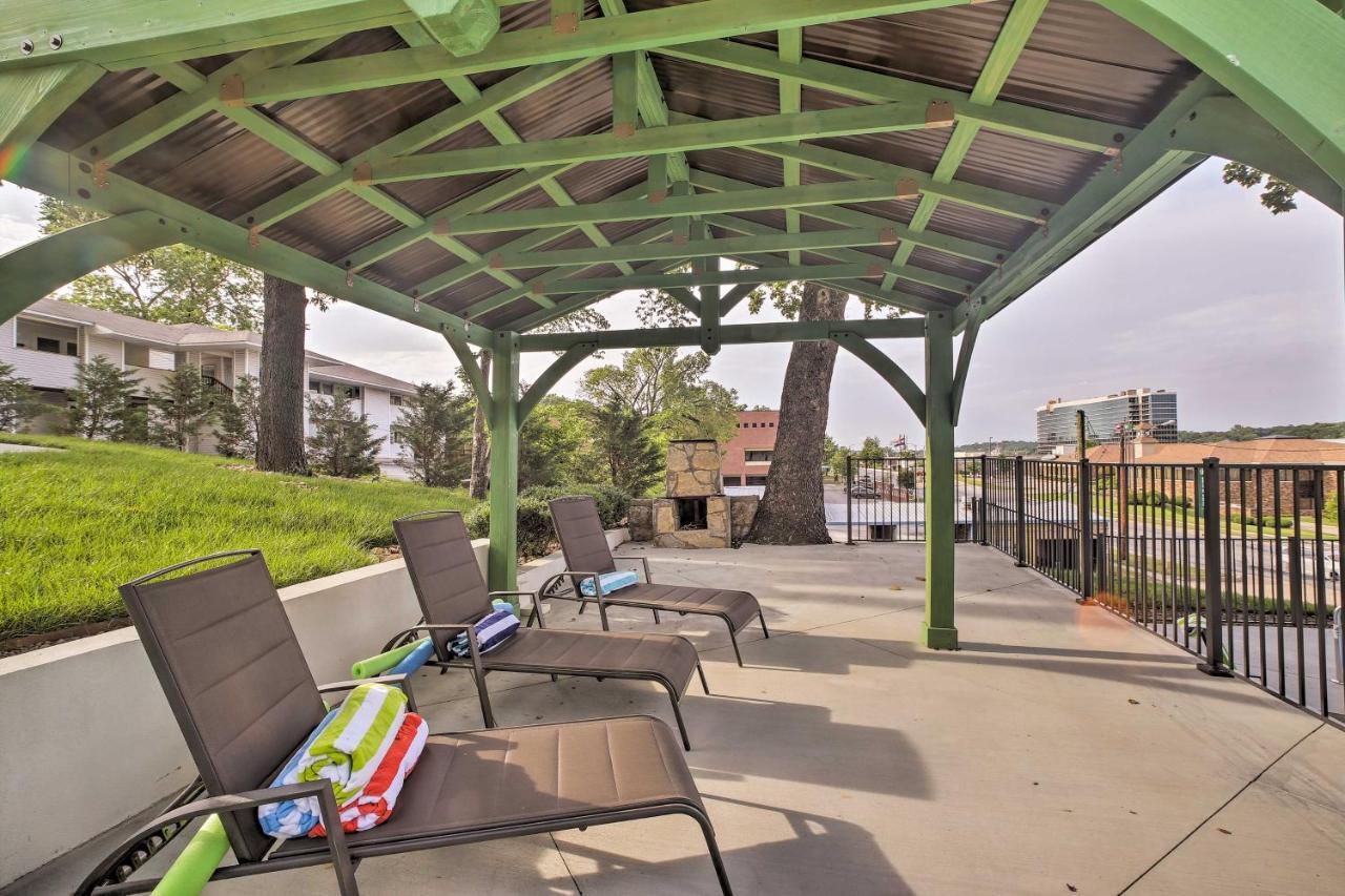 Downtown With Pool Access! Holiday home