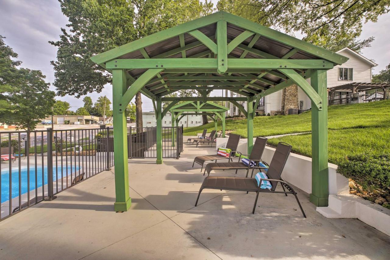 Holiday home Downtown With Pool Access! Branson