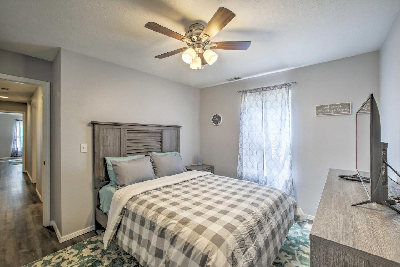 Apartment Cozy With Pool Access In The Heart Of Branson!