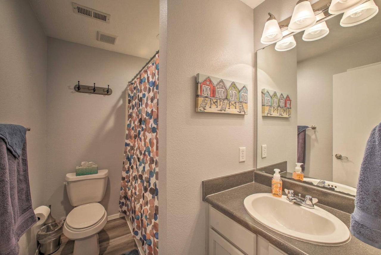Apartment Cozy With Pool Access In The Heart Of Branson!