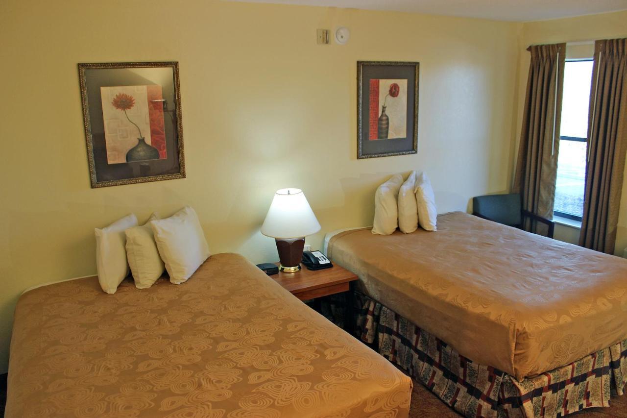Hotel Angel - By The Strip